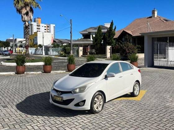 HYUNDAI HB20 1.6 PREMIUM 16V FLEX 4P AUTOMÁTICO